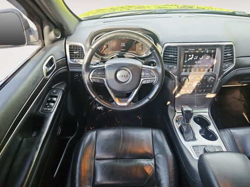 Used 2018 Jeep Grand Cherokee Limited AWD/4WD image 10