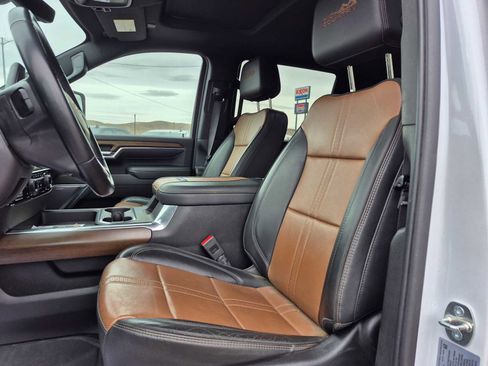 Used 2024 Chevrolet Silverado 3500 High Country w/ Technology Package image 20