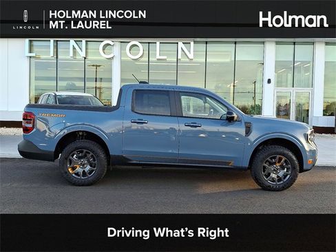 Used 2025 Ford Maverick Tremor image 1