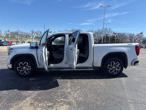 Used 2024 GMC Sierra 1500 SLT w/ SLT Premium Plus Package image 4