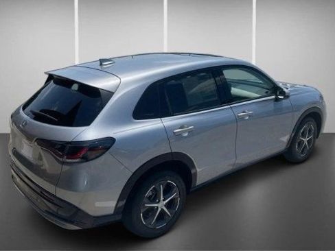 Used 2023 Honda HR-V EX-L image 9