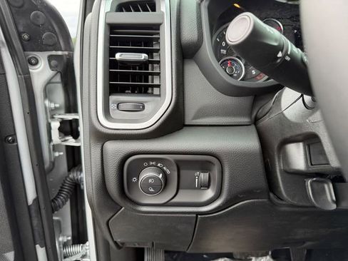 New 2026 RAM 3500 Big Horn AWD/4WD image 21