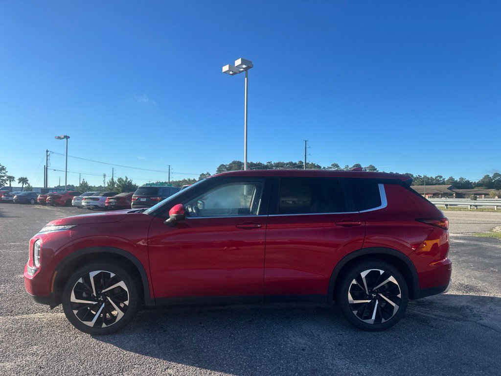 Used 2024 Mitsubishi Outlander SE FWD image 6