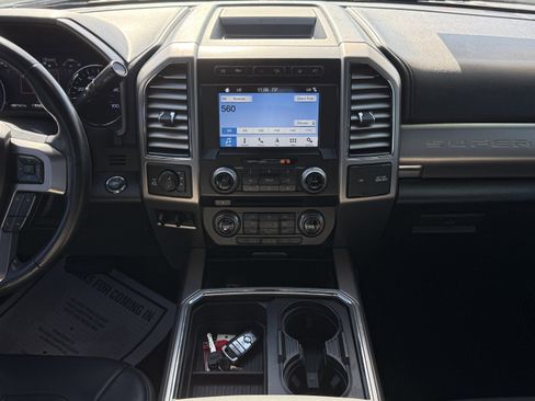 Certified 2018 Ford F250 Platinum w/ Platinum Ultimate Package image 12