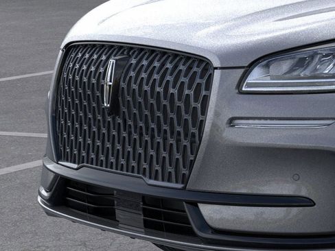 New 2026 Lincoln Corsair Premiere image 17