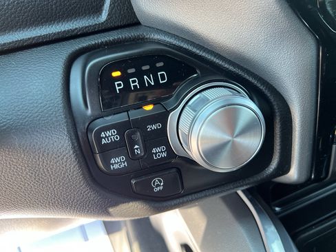 Used 2024 RAM 1500 Laramie AWD/4WD image 15