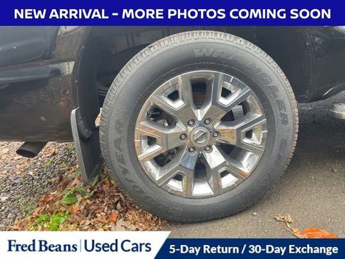 Certified 2021 Nissan Titan SL w/ Moonroof Package image 16