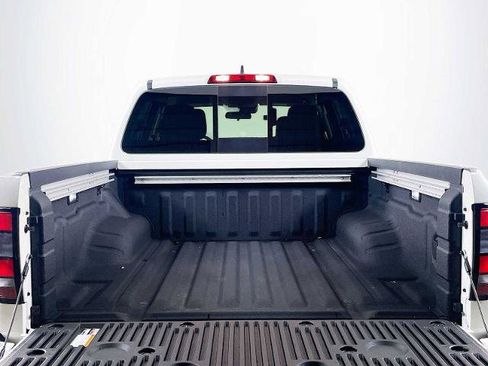 Certified 2025 Nissan Frontier SV w/ SV Convenience Package image 23