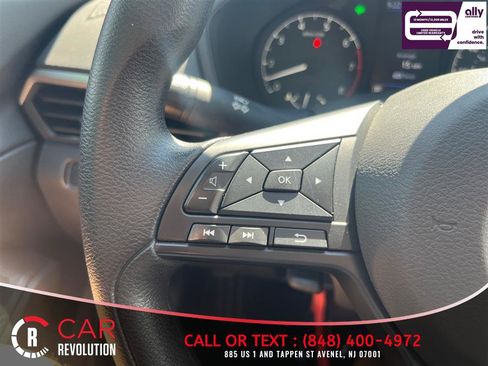 Used 2024 Nissan Altima 2.5 S FWD image 23