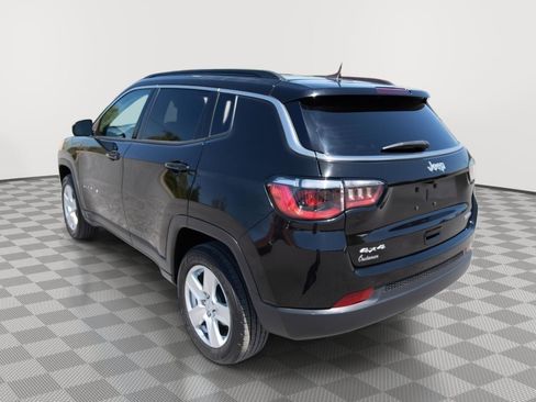 Used 2022 Jeep Compass Latitude AWD/4WD image 7