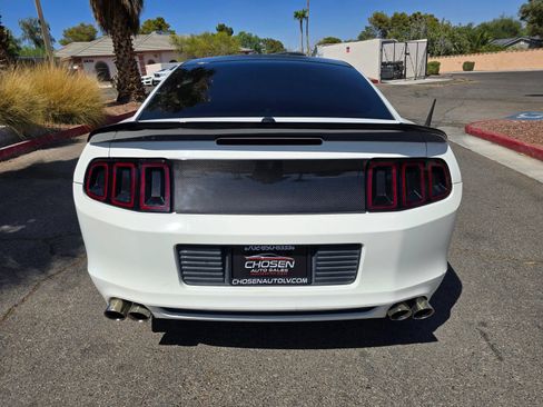 Used 2013 Ford Mustang GT Premium w/ Electronics Pkg RWD image 6
