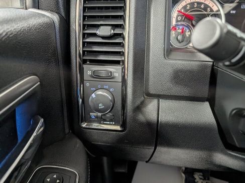 Used 2018 RAM 2500 Laramie w/ Sport Appearance Group AWD/4WD image 24
