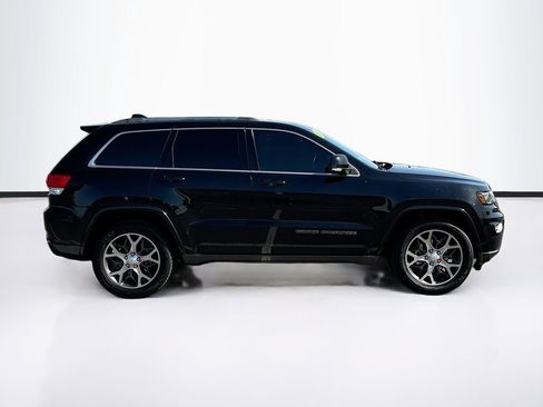 Used 2018 Jeep Grand Cherokee Limited RWD image 4