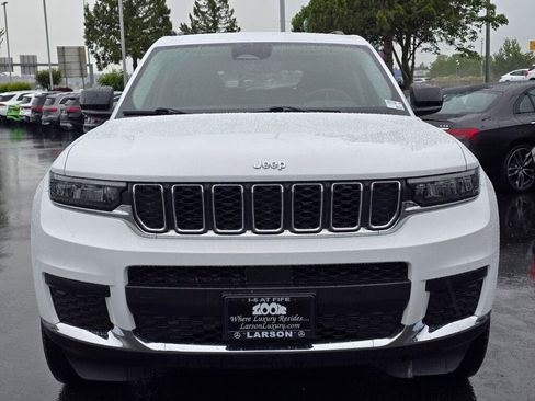 Used 2023 Jeep Grand Cherokee L Laredo w/ Luxury Tech Group I AWD/4WD image 11