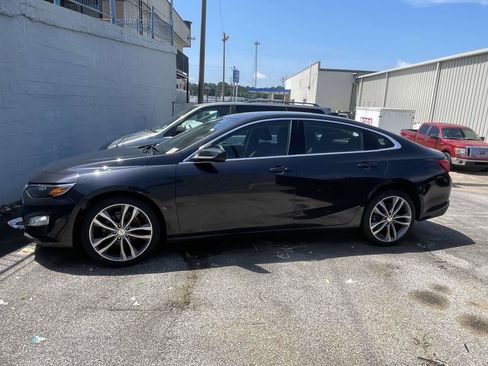 Used 2023 Chevrolet Malibu LT FWD image 2