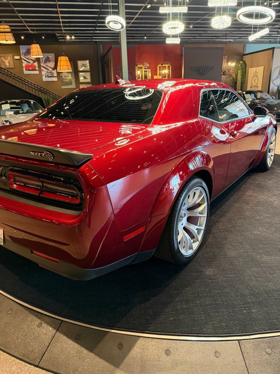 Used 2022 Dodge Challenger SRT Hellcat Redeye RWD image 4