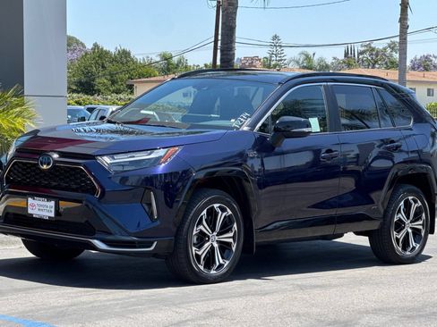 Certified 2023 Toyota RAV4 XSE w/ Weather Package AWD/4WD image 10