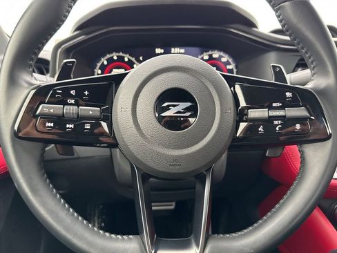 Used 2025 Nissan Z Performance w/ Floor Mat Package RWD image 20