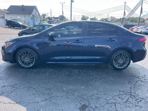 Used 2022 Toyota Corolla LE FWD image 4