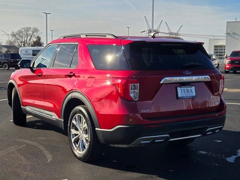 Used 2024 Ford Explorer XLT w/ Equipment Group 202A image 19