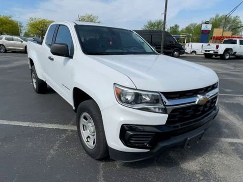 Used 2022 Chevrolet Colorado W/T w/ WT Convenience Package RWD image 4