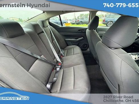 Used 2023 Nissan Altima 2.5 SV FWD image 27