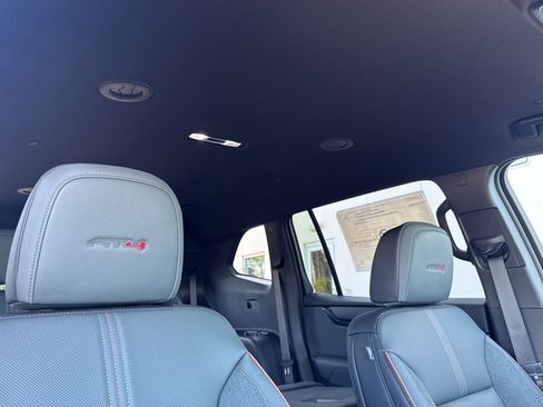 Used 2026 GMC Acadia AT4 w/ LPO, Floor Liner Package AWD/4WD image 18