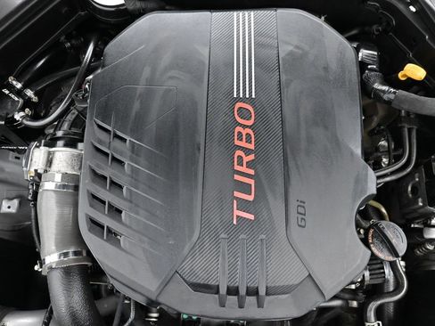 Used 2019 Kia Stinger GT2 image 27