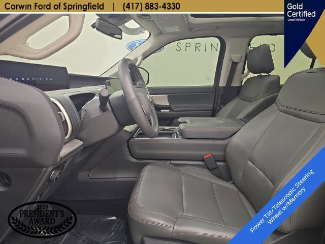 Certified 2025 Ford Expedition Active AWD/4WD image 25