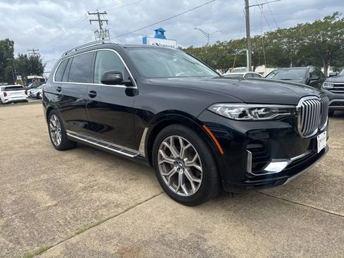 Used 2020 BMW X7 xDrive40i w/ Cold Weather Package image 3