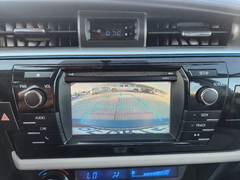Used 2016 Toyota Corolla LE FWD image 21