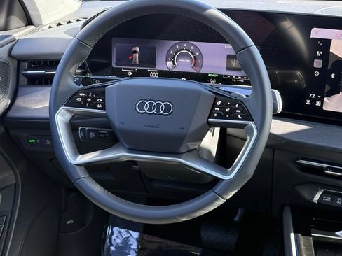New 2026 Audi Q3 quattro 2.0T AWD/4WD image 21