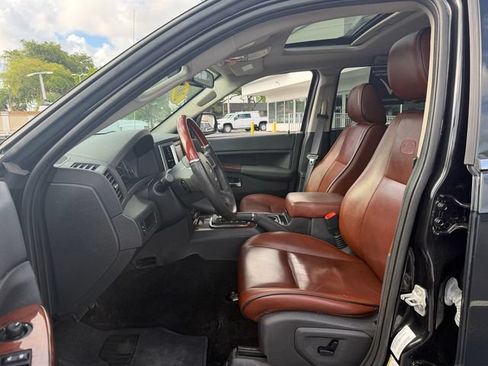 Used 2009 Jeep Grand Cherokee Overland AWD/4WD image 7