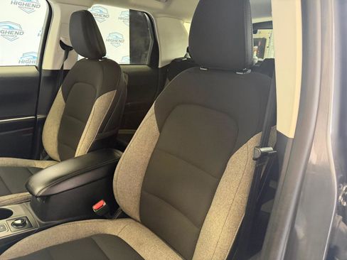 Used 2025 Ford Bronco Sport Big Bend image 16