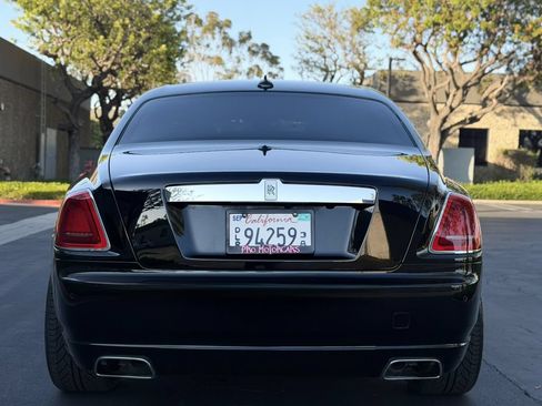 Used 2014 Rolls-Royce Ghost RWD image 21