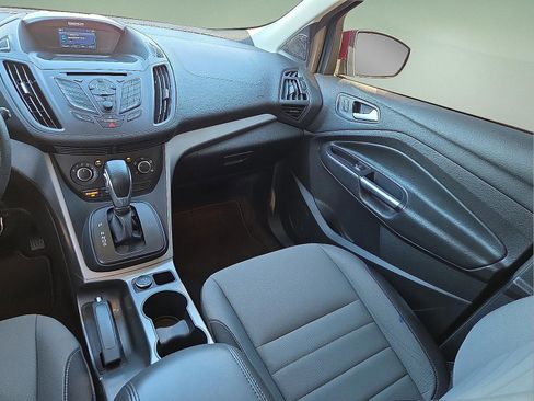 Used 2015 Ford Escape SE image 12