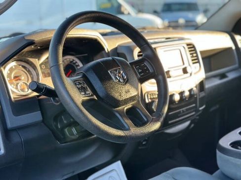 Used 2017 RAM 1500 Express RWD image 8