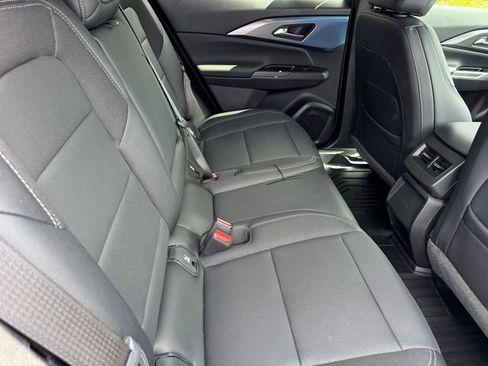 Certified 2024 Chevrolet Equinox EV LT w/ LPO, Blackout Package FWD image 9