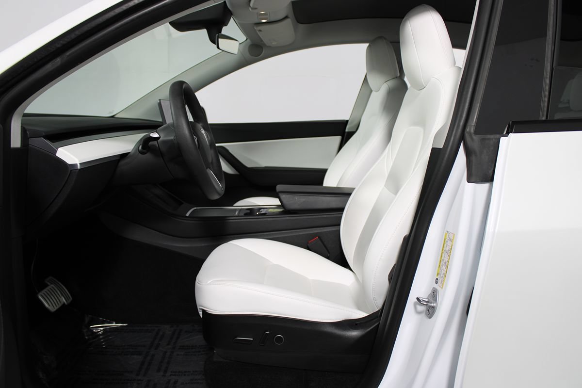 Used 2022 Tesla Model Y Performance AWD/4WD image 10