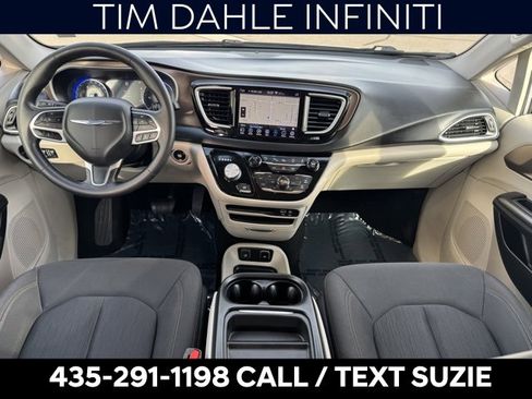 Used 2019 Chrysler Pacifica Touring Plus w/ Advanced Safetytec Group image 2