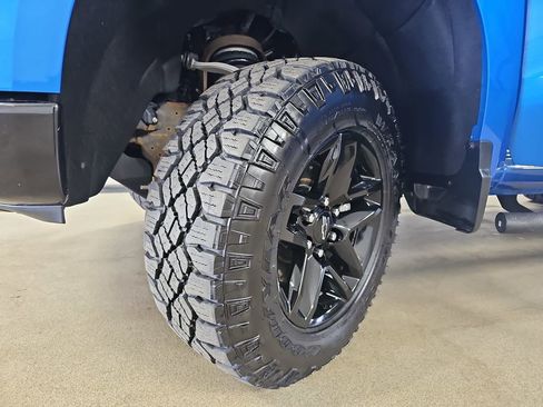 Used 2024 Chevrolet Silverado 1500 LT Trail Boss w/ Convenience Package II image 37