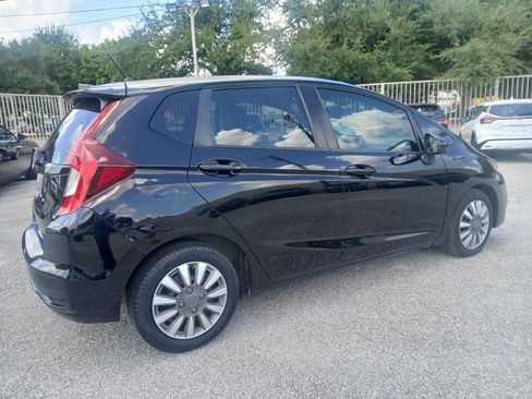 Used 2018 Honda Fit LX image 5