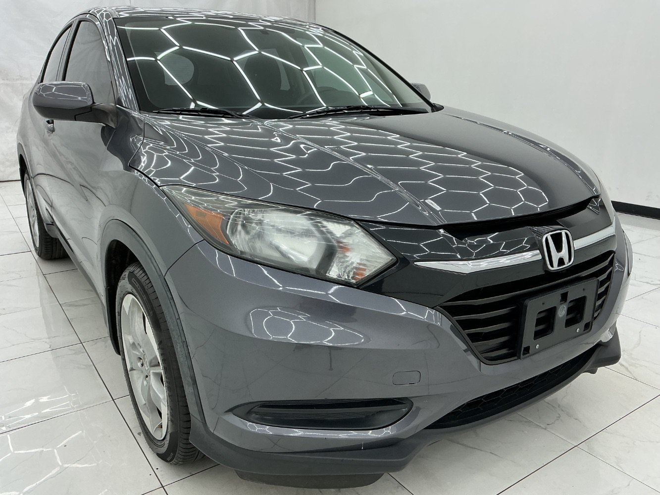 Used 2018 Honda HR-V LX image 3