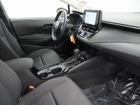 Used 2023 Toyota Corolla LE image 47