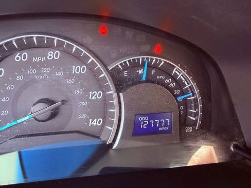 Used 2012 Toyota Camry XLE image 21