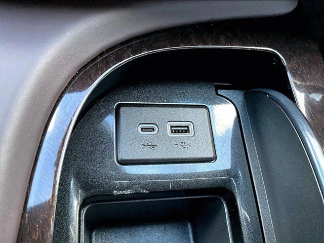 Certified 2024 Cadillac Escalade ESV Sport Platinum w/ LPO, ONYX Package AWD/4WD image 25