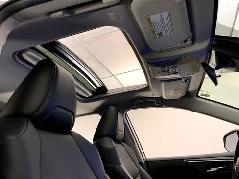 Used 2023 Toyota RAV4 XLE Premium image 26