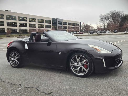 Used 2013 Nissan 370Z Touring w/ Sport Pkg image 11