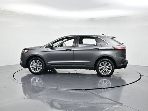 Used 2022 Ford Edge Titanium AWD/4WD image 7