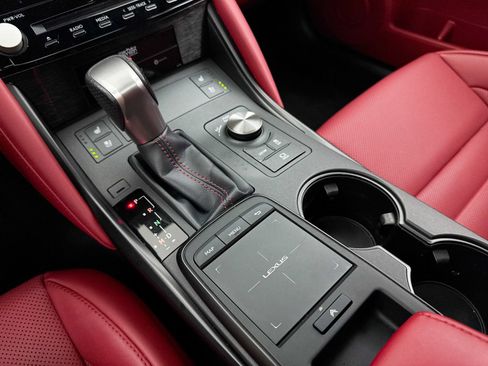 Used 2021 Lexus IS 350 F Sport RWD image 25